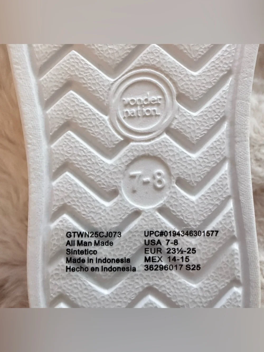 NWT Wonder Nation lightweight water shoes size 7/8 unisex